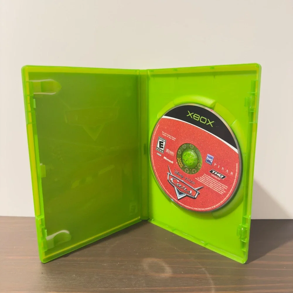 Disney Pixar Cars Xbox Game THQ Racing Series Original Microsoft NTSC 2006 Movie